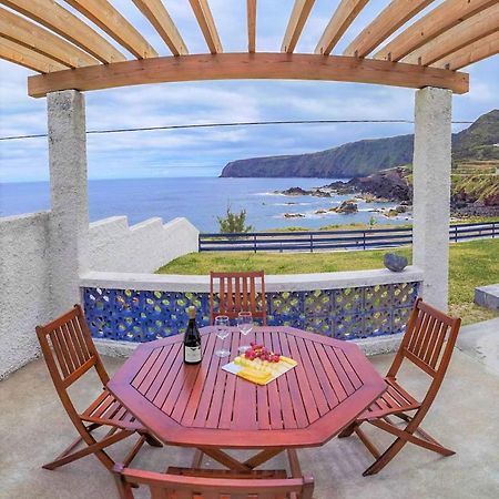 Casa Beira Mar Villa มอสเตรอส ภายนอก รูปภาพ