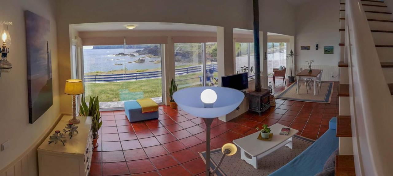 Casa Beira Mar Villa มอสเตรอส ภายนอก รูปภาพ
